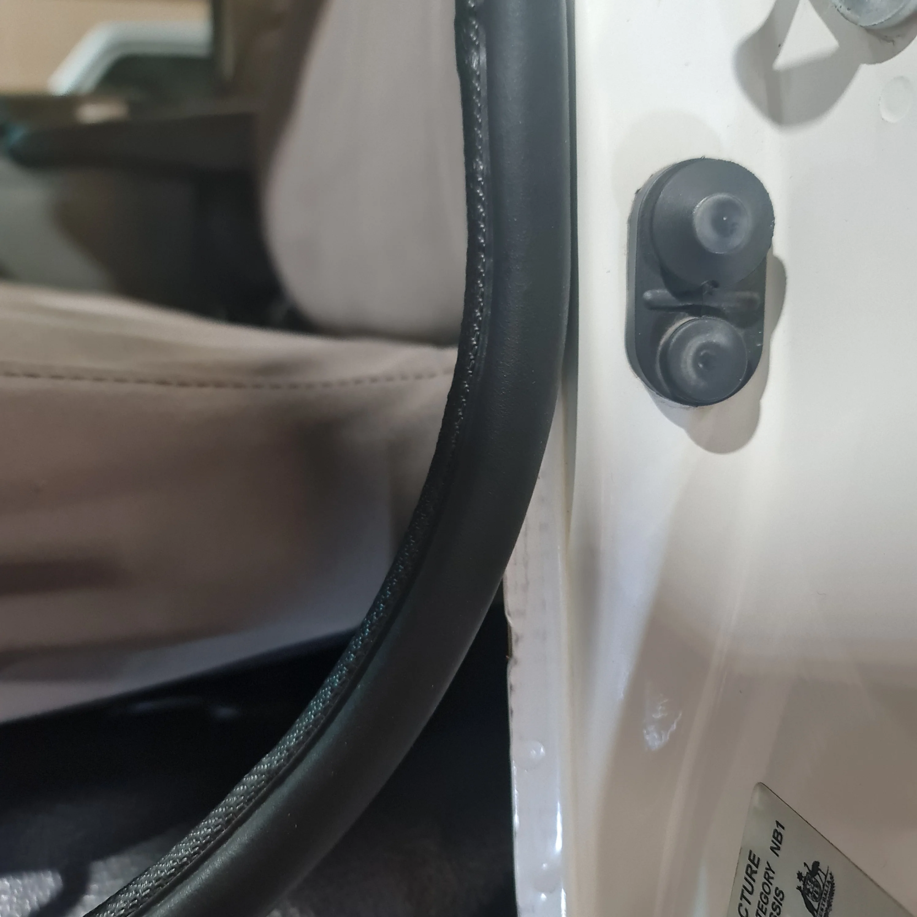 Door Seal Kit - Suitable for use with 70 series Land Cruiser - Image 7