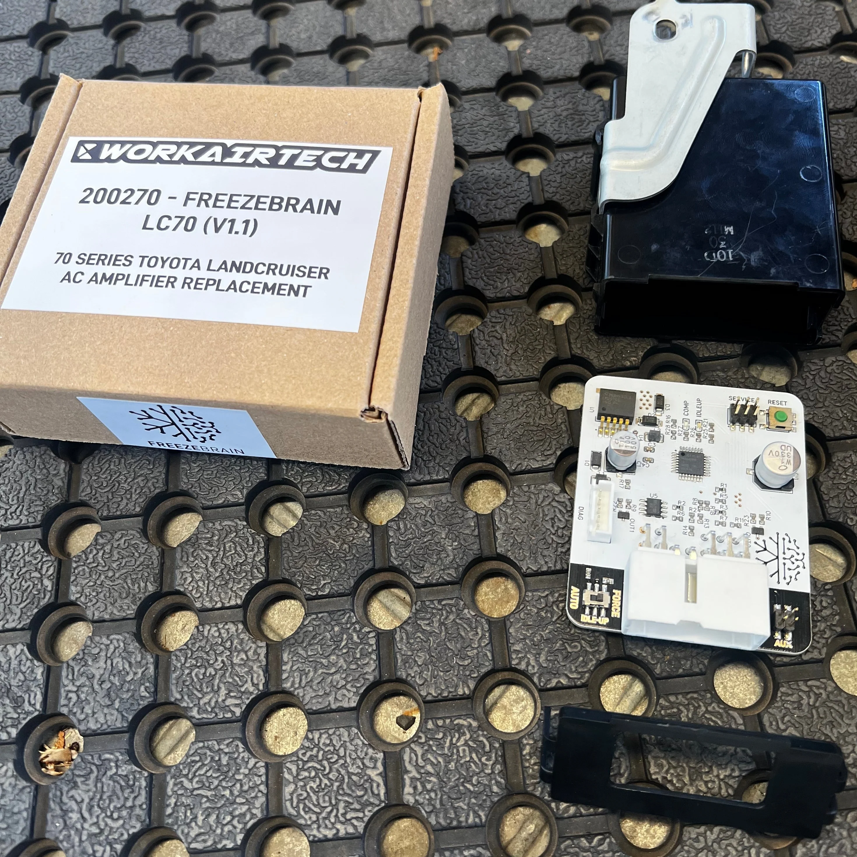 FREEZEBRAIN - A/C Amplifier - Suitable for use with Toyota 70 Series Land Cruiser (VDJ) - Image 3