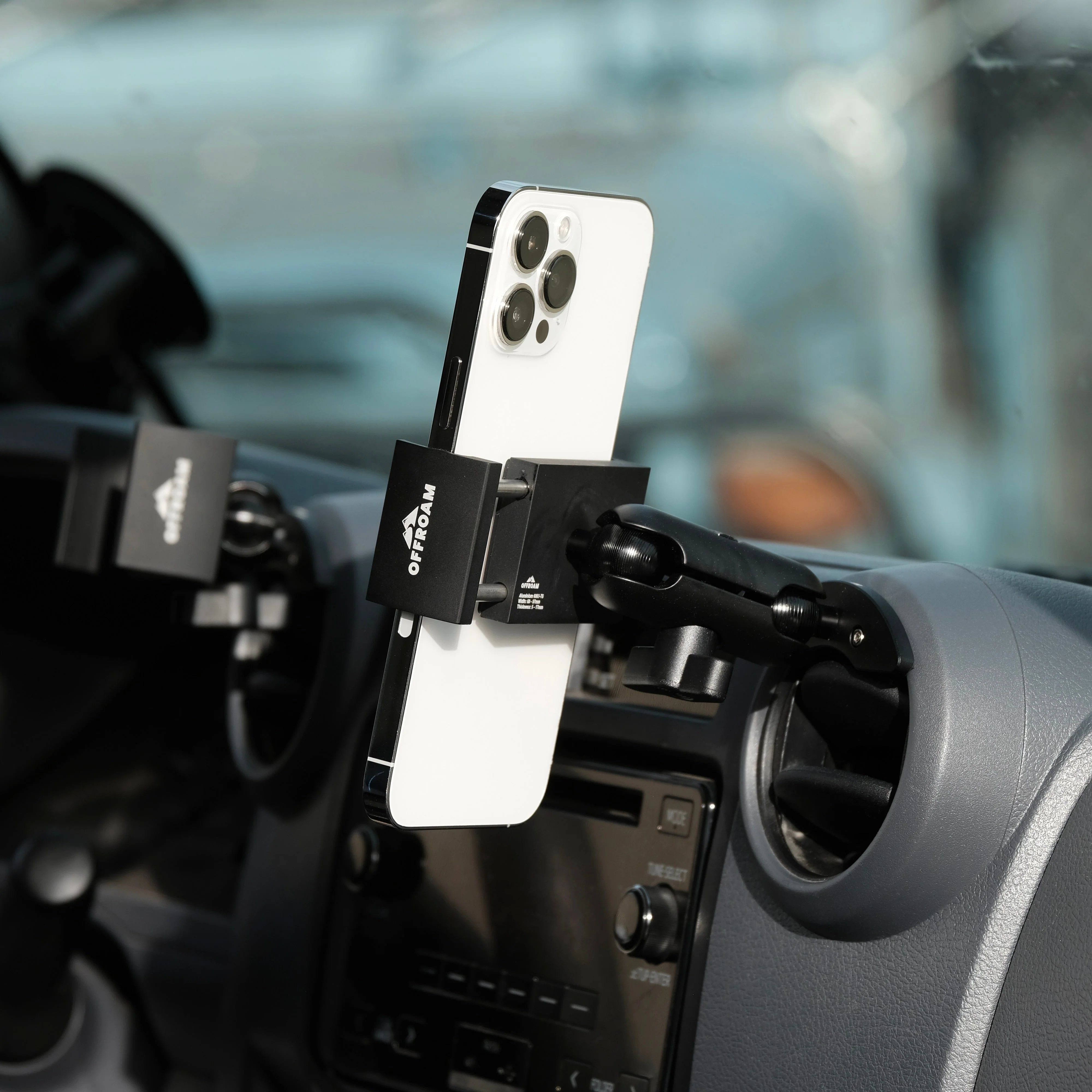 Offroam Phone Mount - Suitable for use with 70 Series LandCruiser (2009-ON) - Image 6