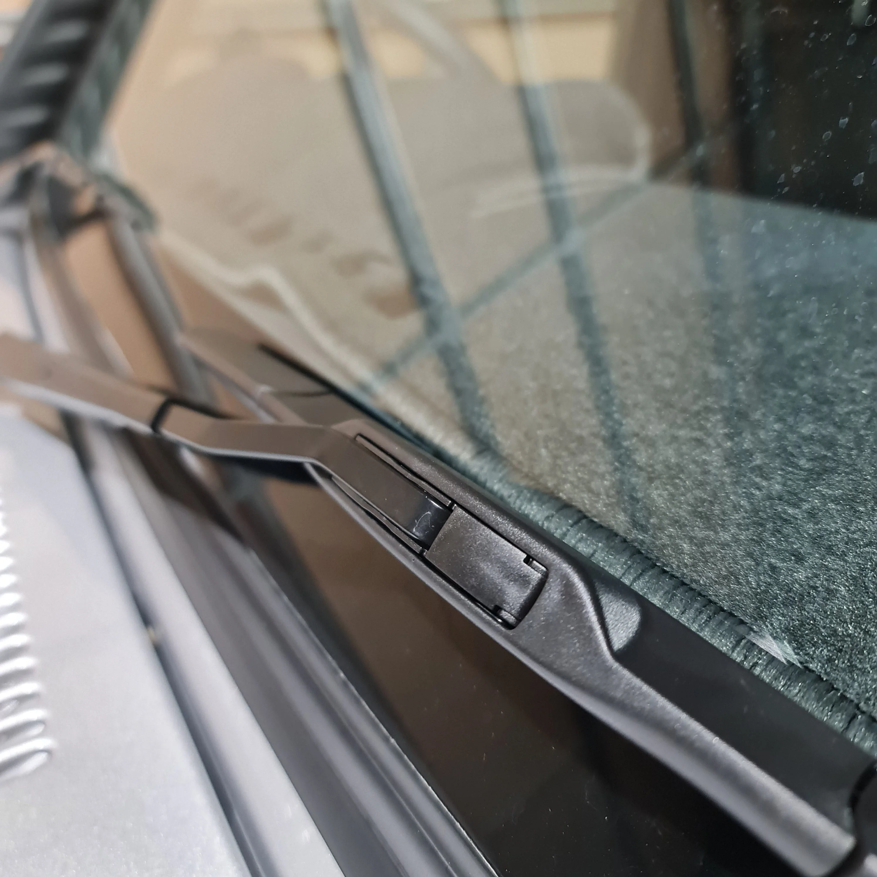 Wiper Blades - Suitable for use with 100 series Toyota Land Cruiser (Set) - Image 6